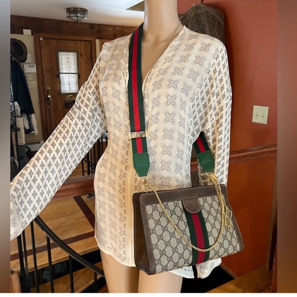 ❗️SOLD❗️Gucci Ophidia 11” 🌺Clutch 🌺Crossbody🌺FAB 🌺Great cond NO BAD ODORS💯 - Picture 4 of 17